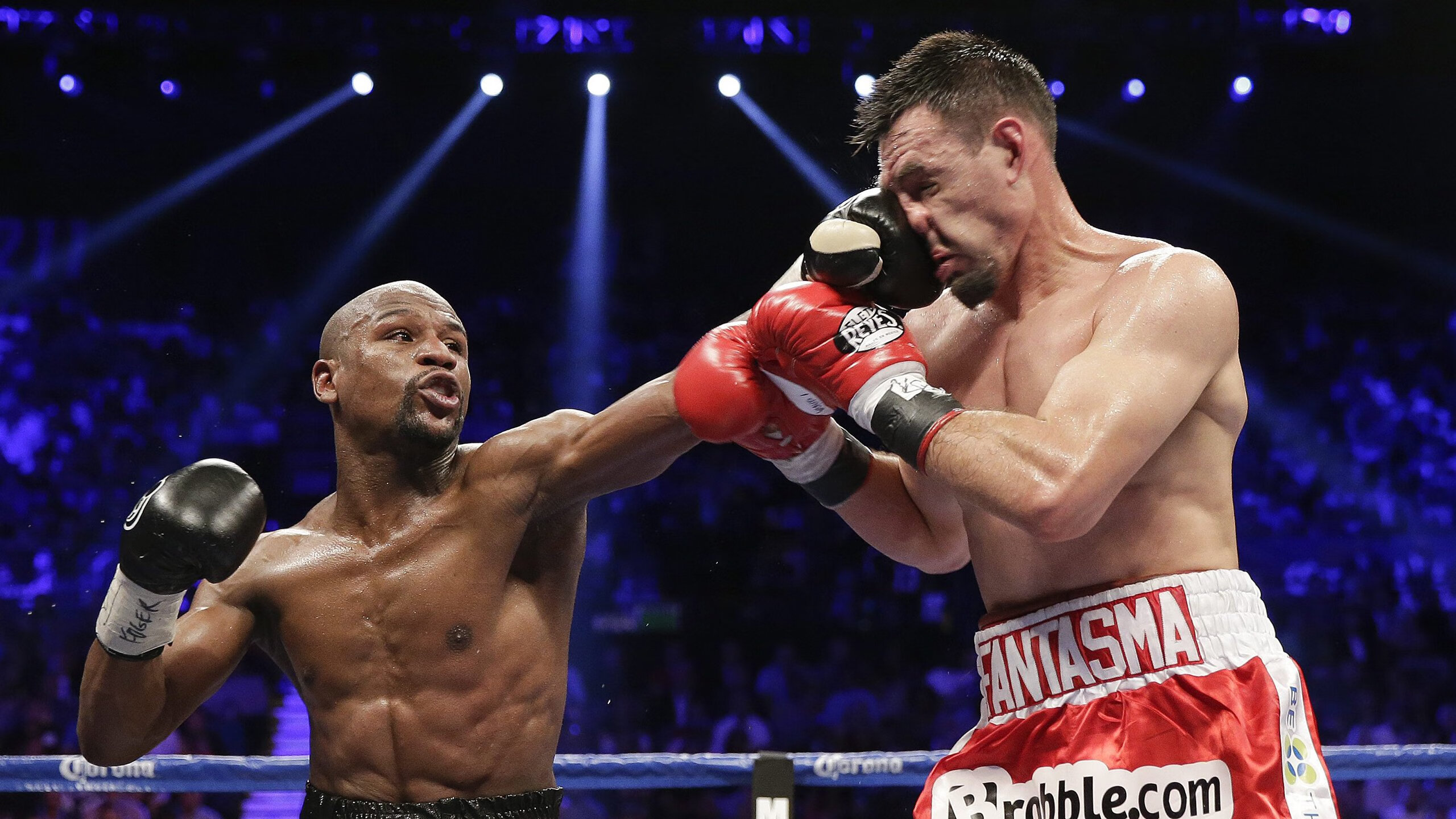 武大靖手感滚烫！率巴黎圣日耳曼横扫费内巴切，赛后一句话霸气侧漏